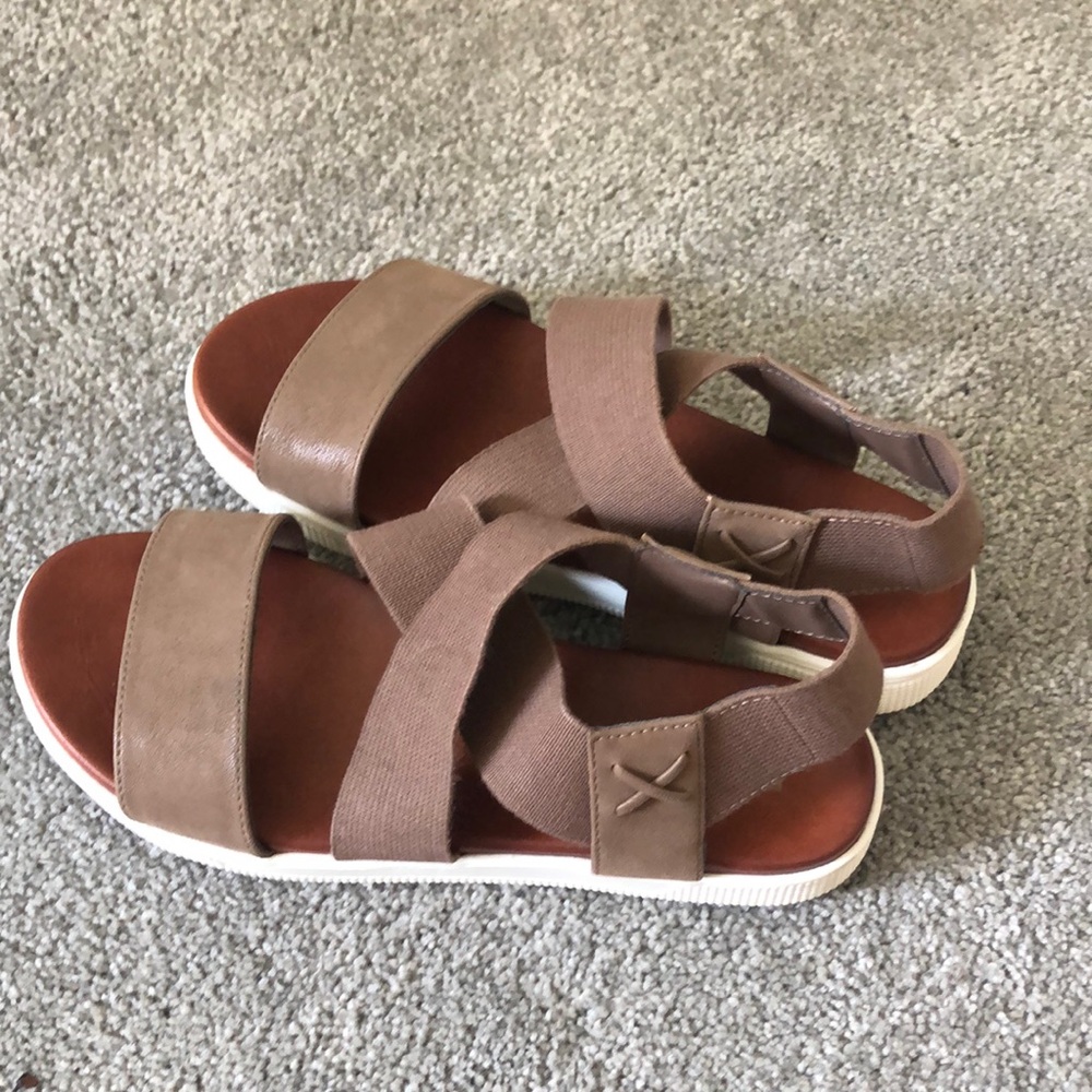 Mia Platform Sandals